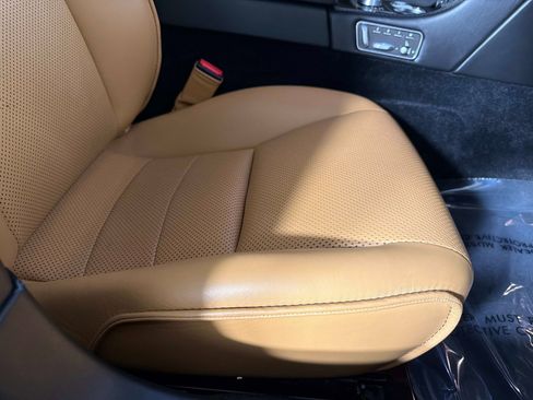 Used 2012 Aston Martin Rapide RWD image 25