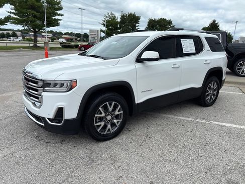 Used 2023 GMC Acadia SLT FWD image 13