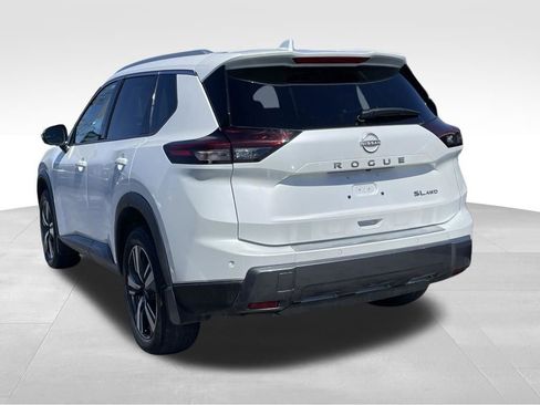 Certified 2024 Nissan Rogue SL w/ SL Premium Package image 5