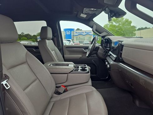 Used 2025 GMC Sierra 1500 SLT RWD image 23