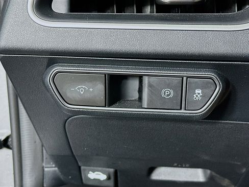 Used 2025 Kia K4 LXS image 17