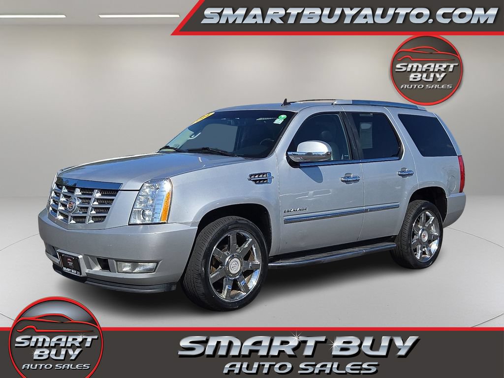 Used 2014 Cadillac Escalade Luxury RWD image 1