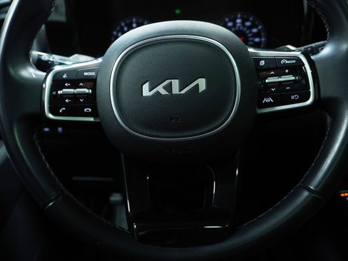 Used 2023 Kia Sorento S w/ Panoramic Sunroof Package image 19