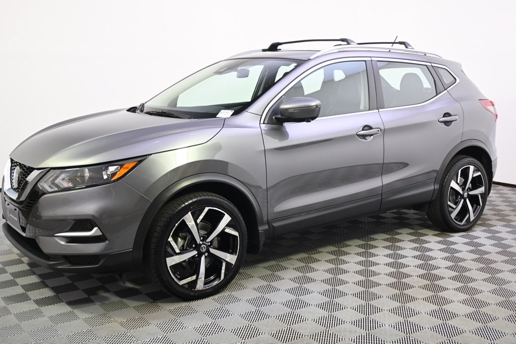 Used 2022 Nissan Rogue Sport SL AWD/4WD image 2