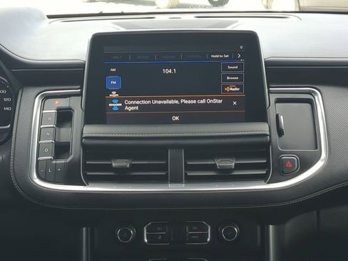 Used 2021 Chevrolet Tahoe Premier w/ Premium Package image 16