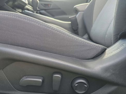 Used 2024 Subaru Crosstrek 2.0i Premium image 11