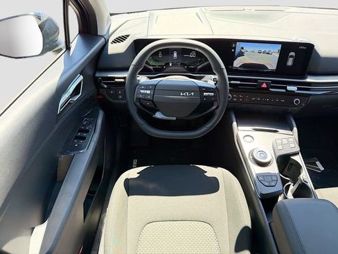 New 2027 Kia Sportage S FWD image 21
