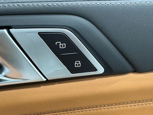 New 2026 BMW X5 xDrive40i w/ Executive Package image 22