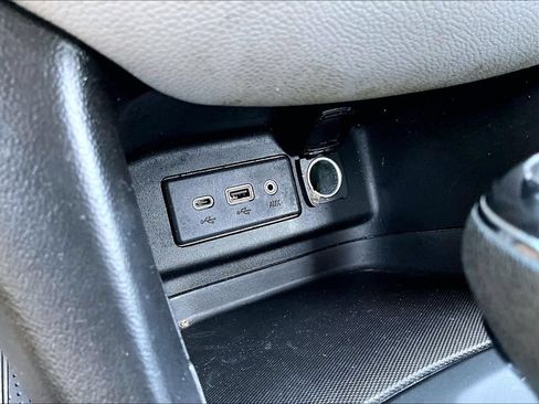 Used 2020 Chevrolet Equinox LS AWD/4WD image 25