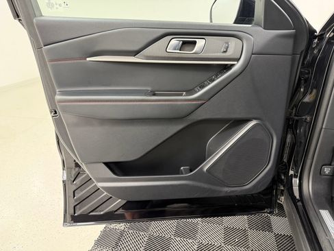 Used 2025 Ford Explorer ST-Line AWD/4WD image 14