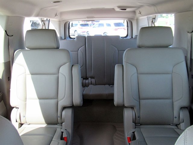 Used 2016 Chevrolet Suburban LTZ AWD/4WD image 16