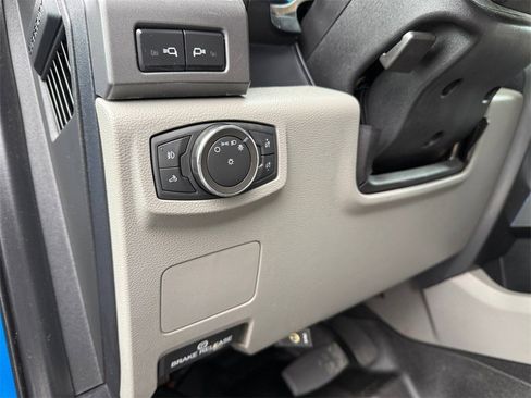 Used 2021 Ford F250 XLT w/ XLT Premium Package image 17