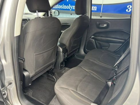 Used 2018 Jeep Compass Sport AWD/4WD image 17