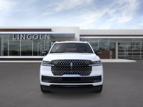 New 2026 Lincoln Navigator Premiere AWD/4WD image 6