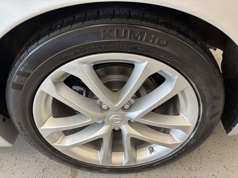 Used 2012 Nissan Altima 3.5 SR w/ Technology Pkg image 28