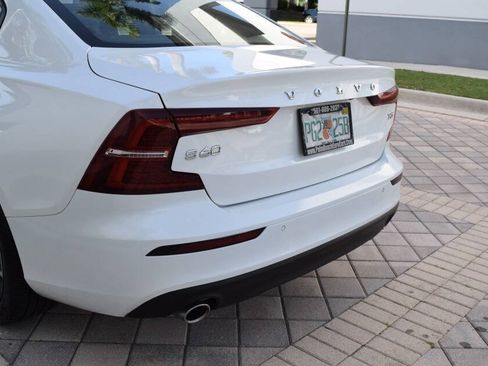 Used 2021 Volvo S60 T5 Momentum FWD image 19