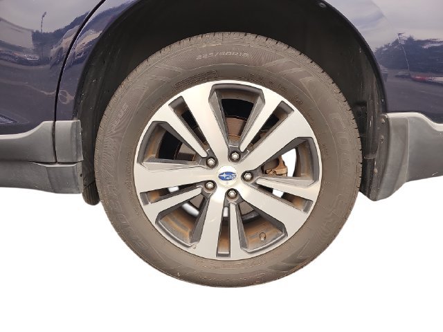 Used 2018 Subaru Outback 2.5i Limited AWD/4WD image 9