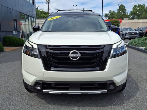 Certified 2023 Nissan Pathfinder SL w/ SL Premium Package AWD/4WD image 2