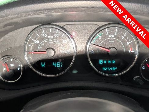 Used 2015 Jeep Wrangler Unlimited Sahara w/ Connectivity Group image 20