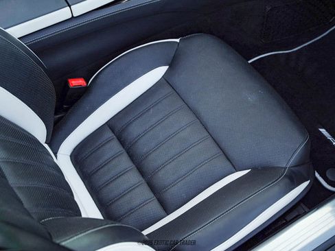 Used 2015 Mercedes-Benz SL 550 image 32