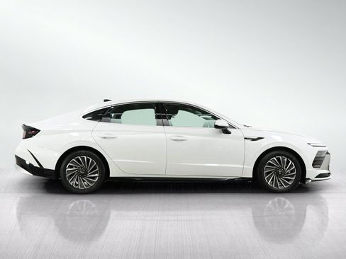 Used 2025 Hyundai Sonata SEL FWD image 6