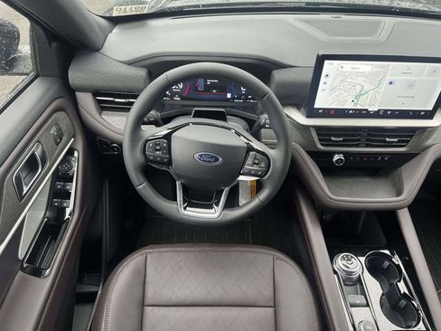New 2026 Ford Explorer Active w/ Active Comfort Package image 10