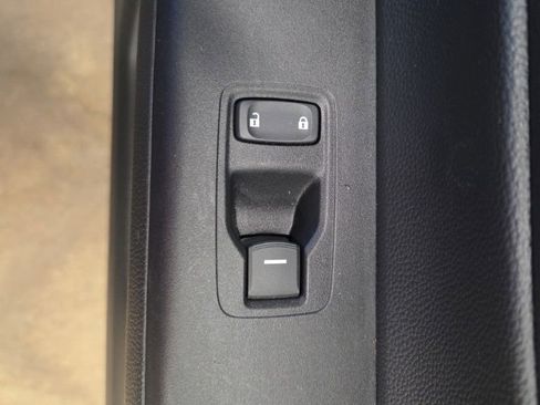 Used 2025 Honda CR-V LX image 22