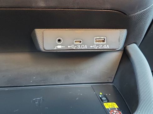 Used 2026 Subaru Forester Premium image 23