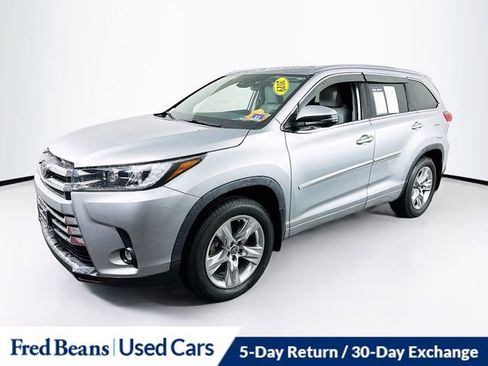 Used 2019 Toyota Highlander Limited AWD/4WD image 4