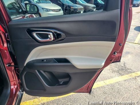 Certified 2022 Jeep Compass Limited AWD/4WD image 23