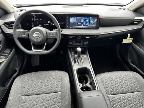 New 2026 Nissan Kicks SV w/ Illumination Package image 17