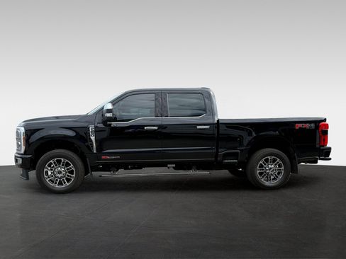 Certified 2024 Ford F250 Limited w/ FX4 Off-Road Package AWD/4WD image 8