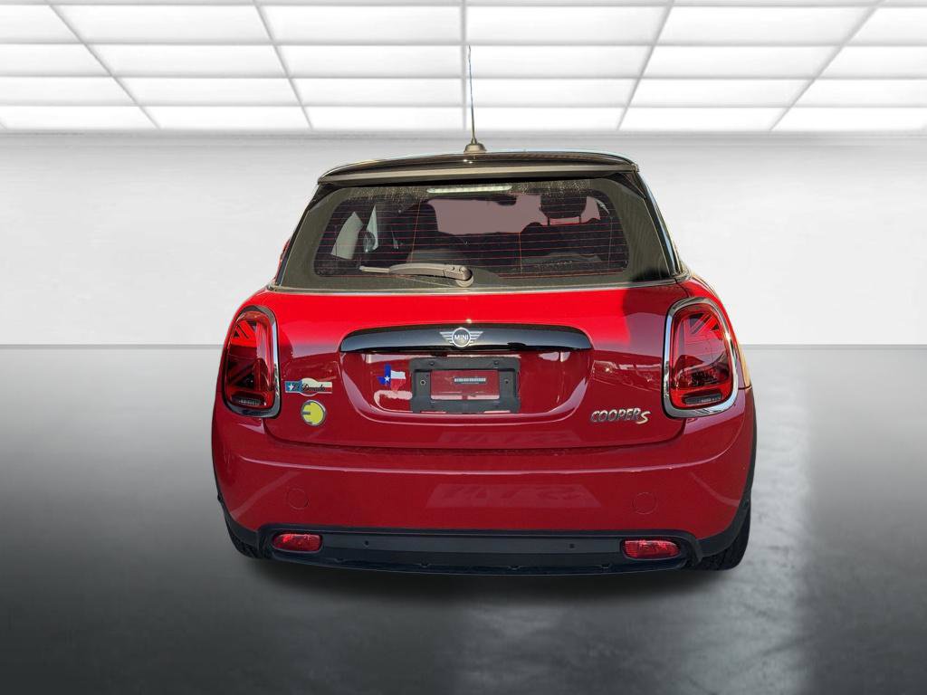 Used 2023 MINI Cooper SE FWD image 3
