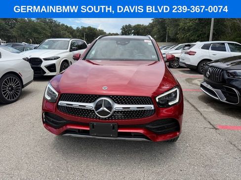 Used 2020 Mercedes-Benz GLC 300 4MATIC image 3