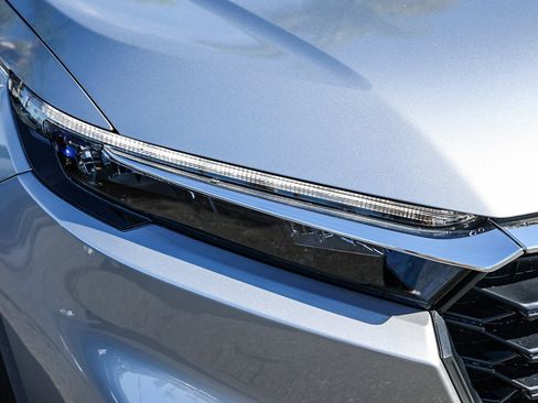 Used 2024 Honda CR-V LX image 18