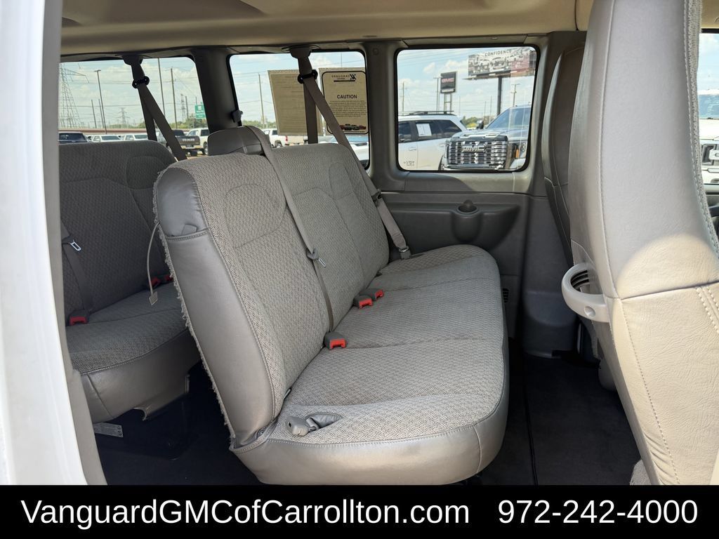 Used 2025 Chevrolet Express 3500 LT w/ LT Preferred Equipment Group RWD image 33
