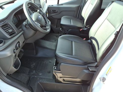 New 2026 Ford Transit 250 148 Medium Roof w/ Load Area Protection Package image 9