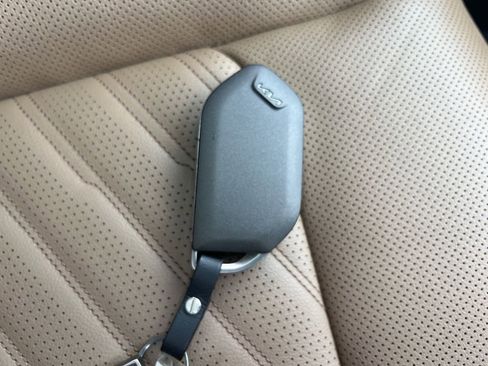 Certified 2025 Kia Sorento SX Prestige w/ Olive Brown Leather Package image 28