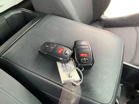 Used 2025 Toyota Tacoma SR w/ SR Upgrade Package image 9