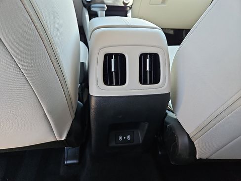 Used 2025 Hyundai Tucson SEL FWD image 9