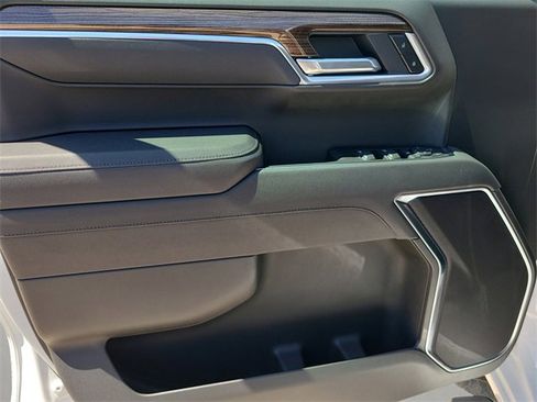 New 2026 Chevrolet Silverado 1500 LT image 17