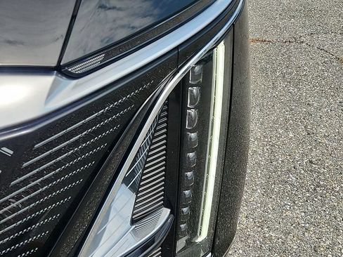 Certified 2024 Cadillac Lyriq Luxury w/ LPO, Floor Liner Package AWD/4WD image 9