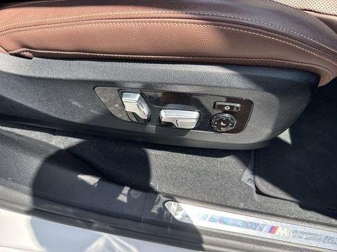 Used 2019 BMW X5 xDrive50i w/ M Sport Package AWD/4WD image 44