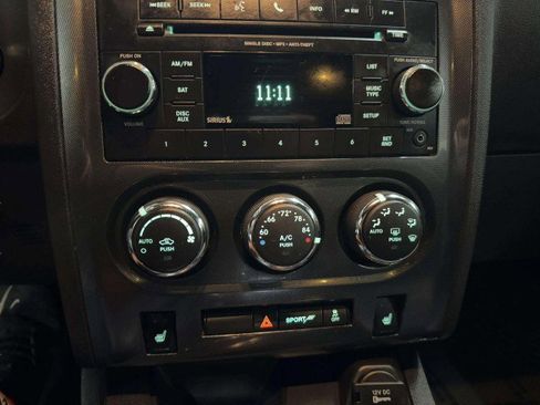 Used 2012 Dodge Challenger SXT Plus image 33