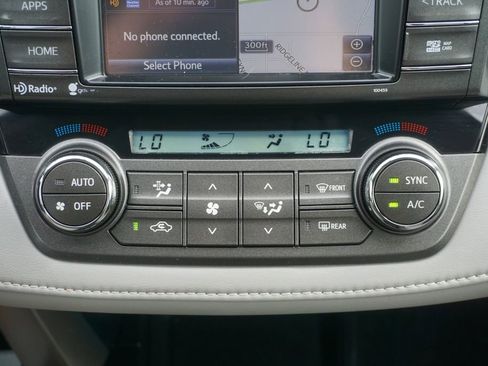 Used 2015 Toyota RAV4 Limited w/ Outdoor Package AWD/4WD image 16