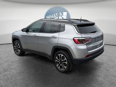 Used 2022 Jeep Compass Limited AWD/4WD image 6