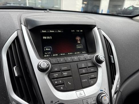 Used 2017 GMC Terrain SLE w/ Chrome Package FWD image 16