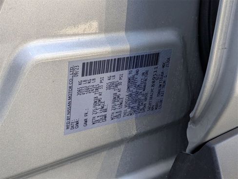 Used 2023 Nissan Rogue SV image 38