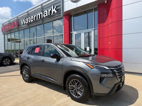 Certified 2025 Nissan Rogue S FWD image 1