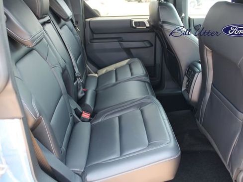 New 2025 Ford Bronco Outer Banks image 9